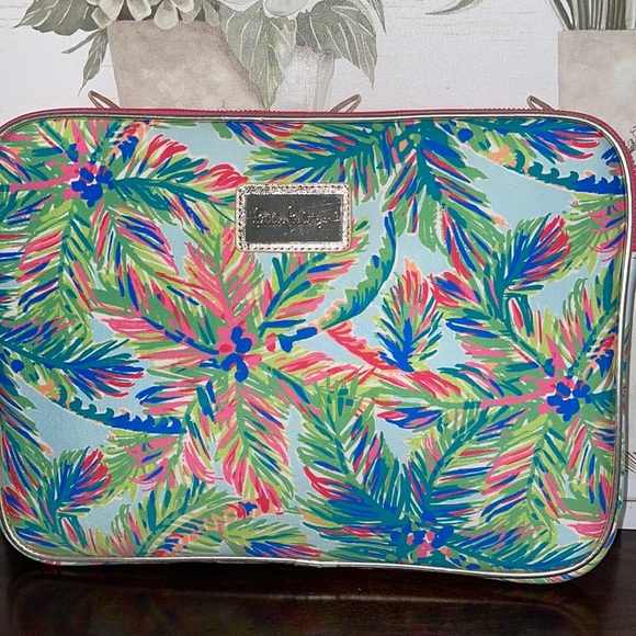 Lilly Pulitzer Padded Tech Sleeve - Picture 2 of 7